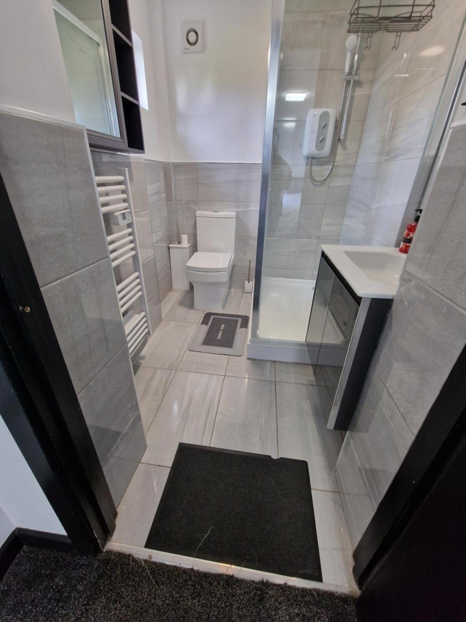 Ckb Flat- Comfort, Cosy, And Secure! Codsall Exterior foto